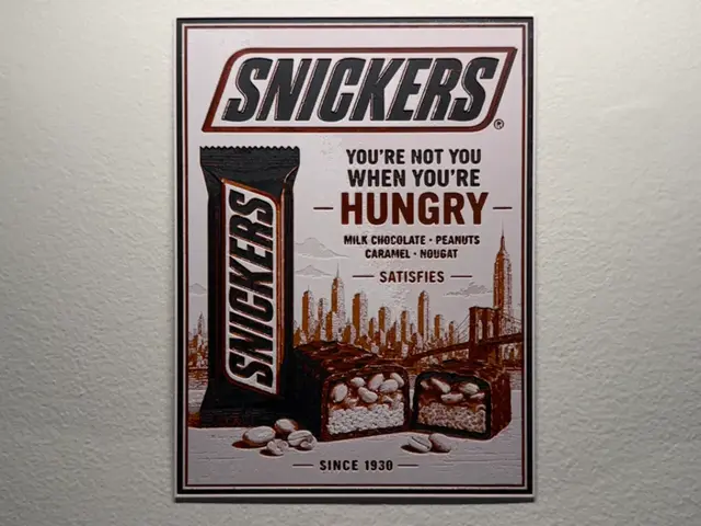 HueForge model: Snickers Poster Style HueForge by liv_3d