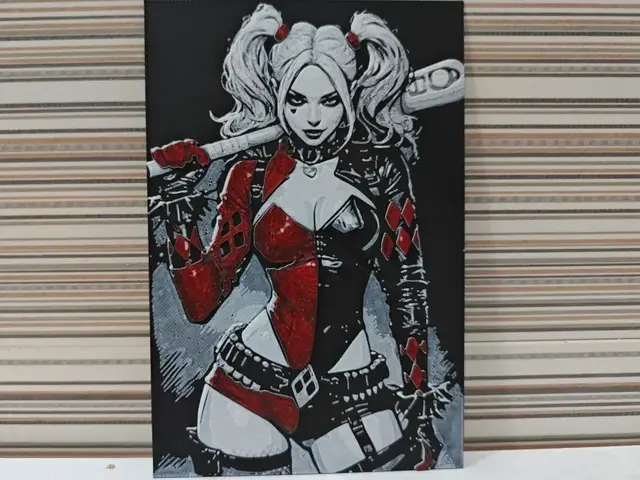 HueForge model: Harley Quinn with a baseball bat by Litolunar