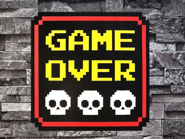 HueForge model: Hueforge GameOver RetroGame Pixel by StefBull85
