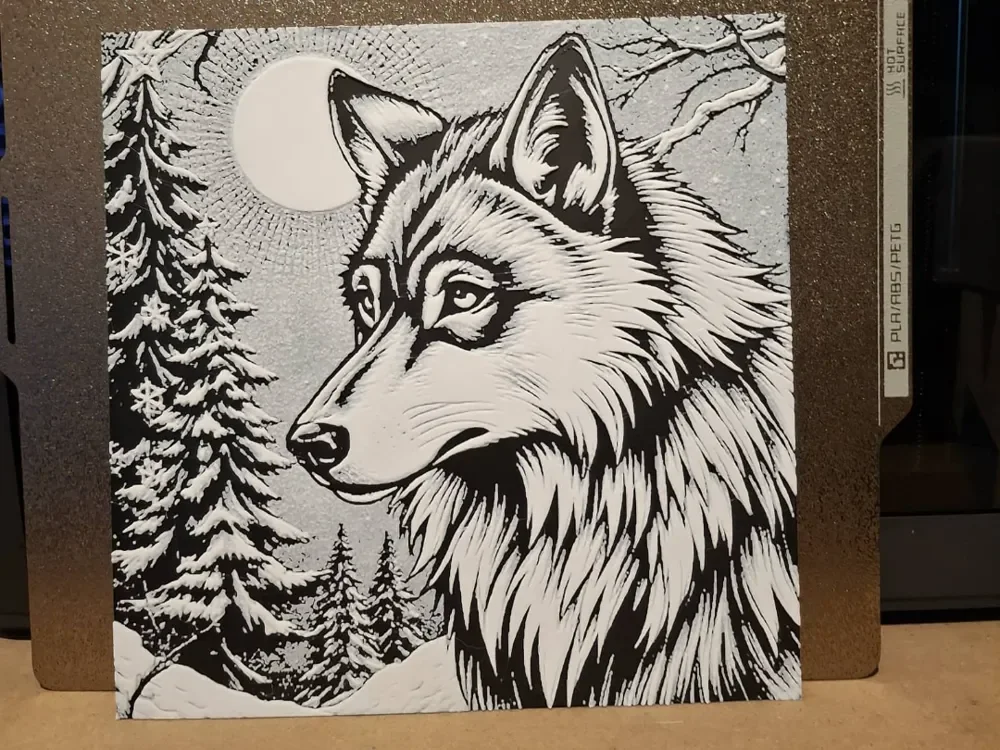 Winter Wolf - Hueforge - 2 colours by 3dGlow HueForge model: Winter Wolf - Hueforge - 2 colours by 3dGlow