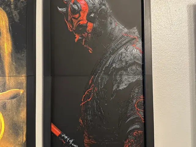 HueForge model: Darth Maul 2-piece Hueforge by Hey Ben