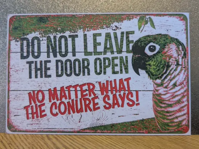 HueForge model: Conure door sign by 3dGlow