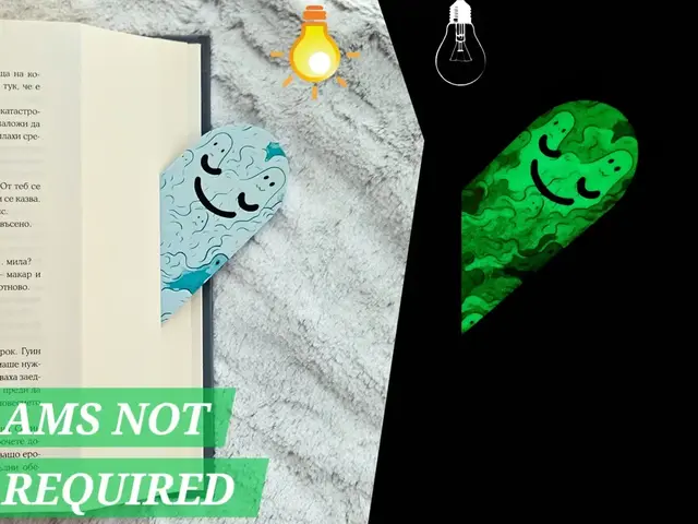 HueForge model: Ghostly Ghost - Glow in the Dark Bookmark! by C3D
