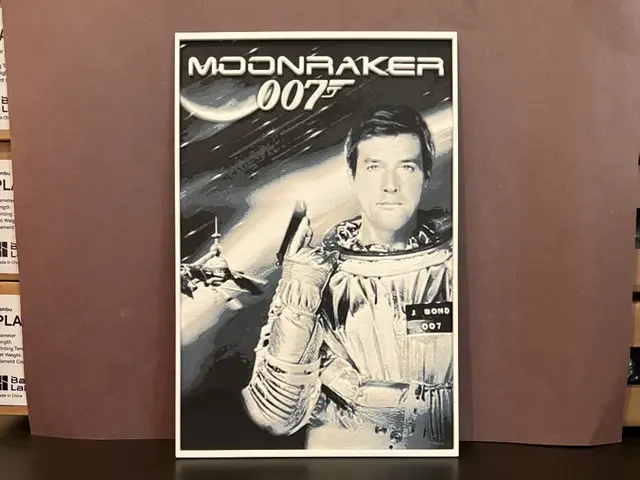 HueForge model: Moonraker (Roger Moore) Hueforge by Estiv