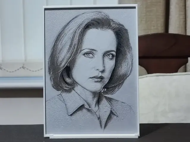 HueForge model: Gillian Anderson - HueForge 3 Color by BoDad