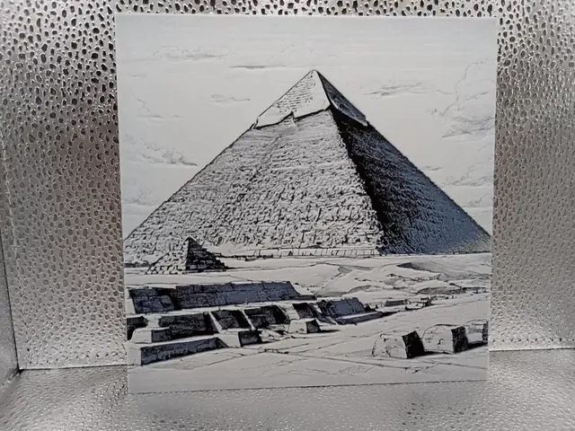 HueForge model: Great Pyramid of Giza – Hueforge by Borishotch Industries