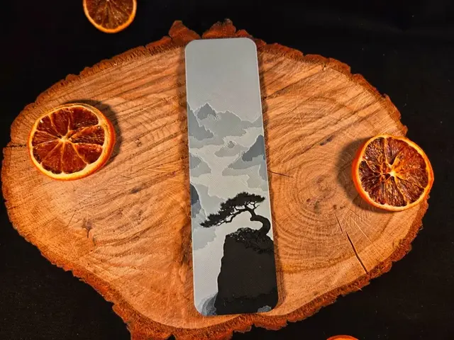 HueForge model: Balance on the Edge bookmark by EternalDesigns3D