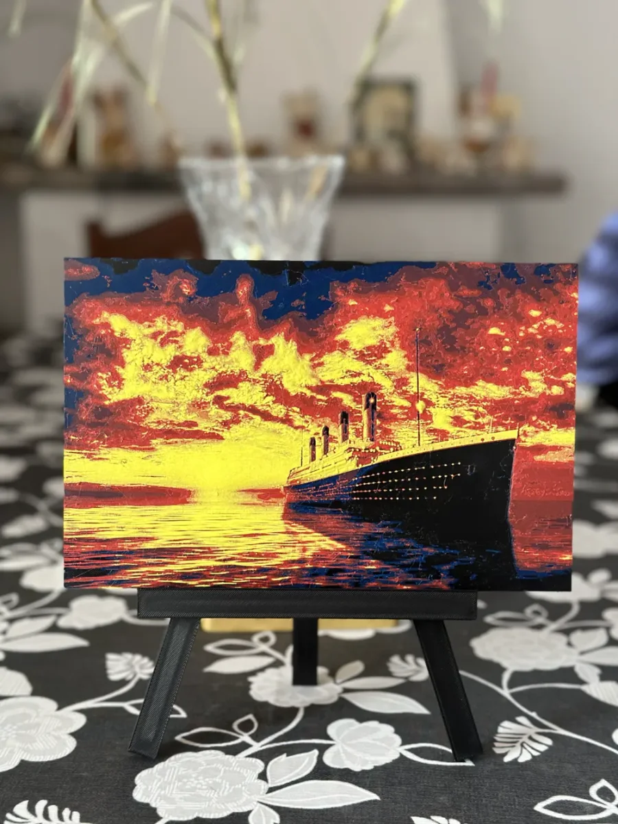 Titanic HueForge art 245x158 by enricoRE HueForge model: Titanic HueForge art 245x158 by enricoRE