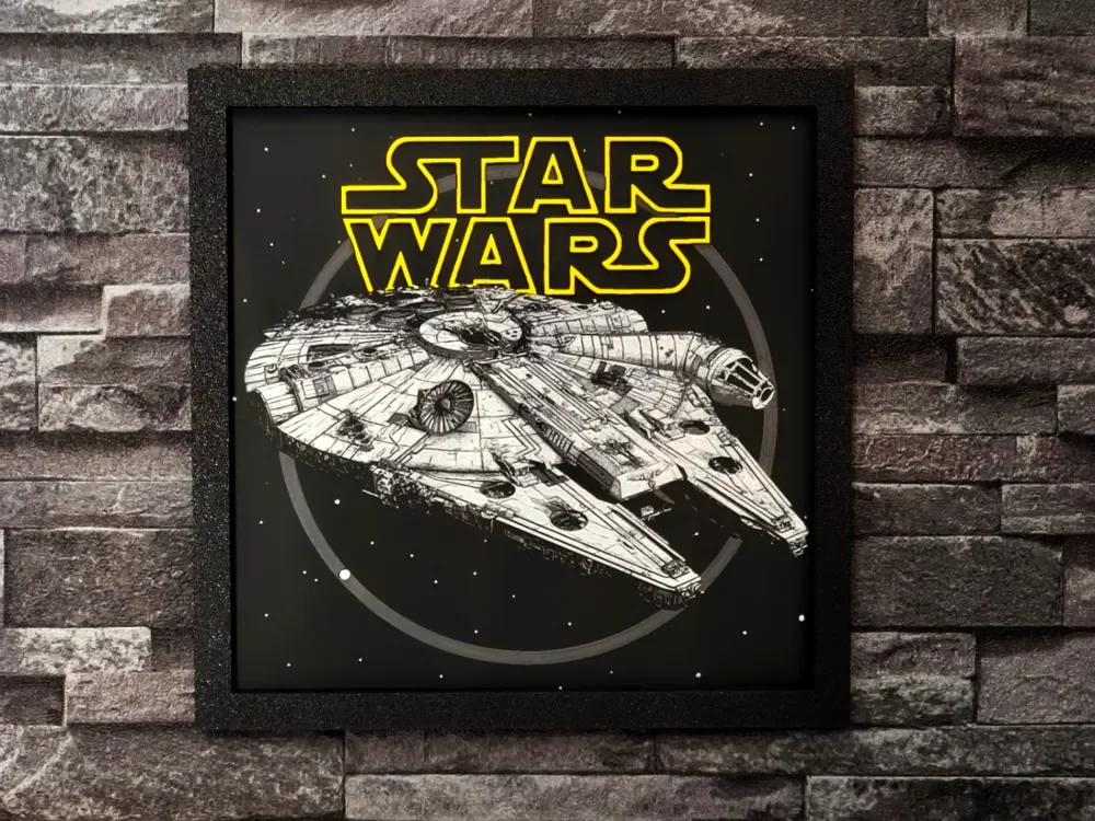 Millennium Falcon 4 colors by StefBull85 HueForge model: Millennium Falcon 4 colors by StefBull85