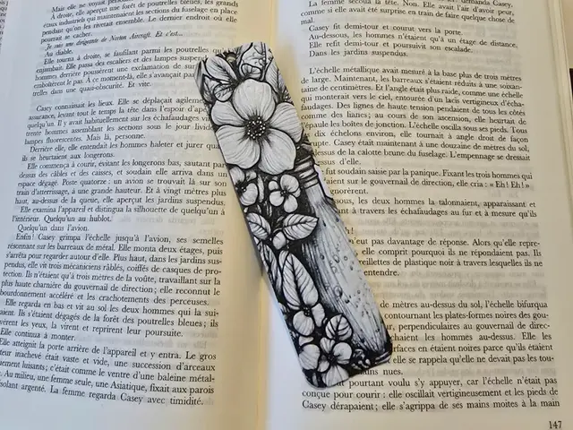 HueForge model: Bookmark flowers by Kactus Fpv