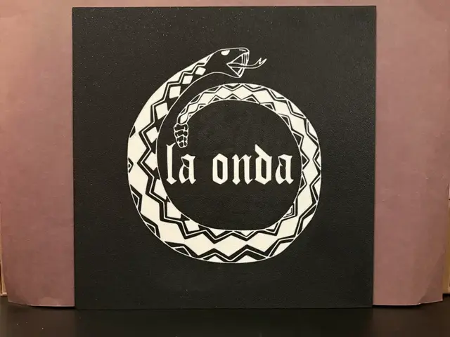 HueForge model: Blood In Blood Out - La Onda Logo by Estiv