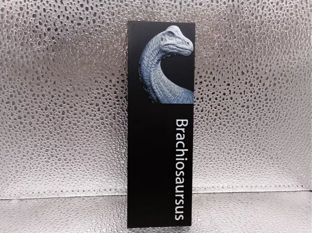 HueForge model: Brachiosaursus Bookmark hueforge by Borishotch Industries