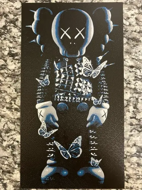 HueForge model: black n white kaws (hueforge print) by Houston713Texan
