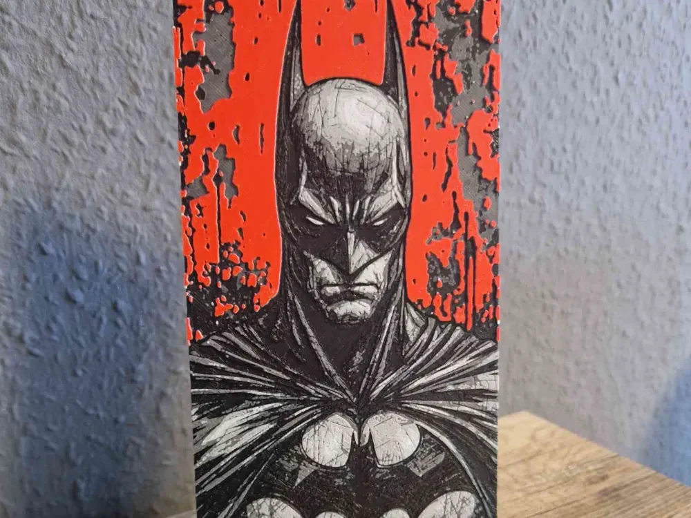 Batman Colour Pop Portrait by Schuettdesign HueForge model: Batman Colour Pop Portrait by Schuettdesign