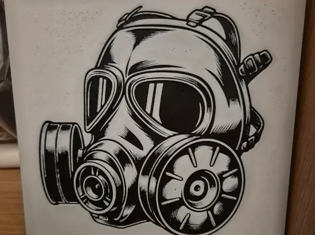 HueForge model: Gas mask hueforge by Buntsta