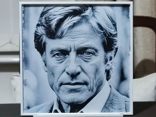 HueForge model: Robert Redford (1936-2025) - HueForge 2 Color by BoDad