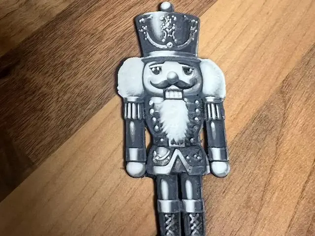 HueForge model: nutcracker magnet or bookmark by Leafy
