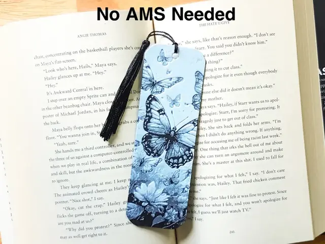 HueForge model: Bookmark, Butterflies. Hueforge. by Dame Jo