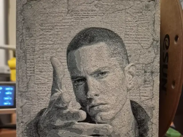 HueForge model: eminem paper cut hueforge by Buntsta