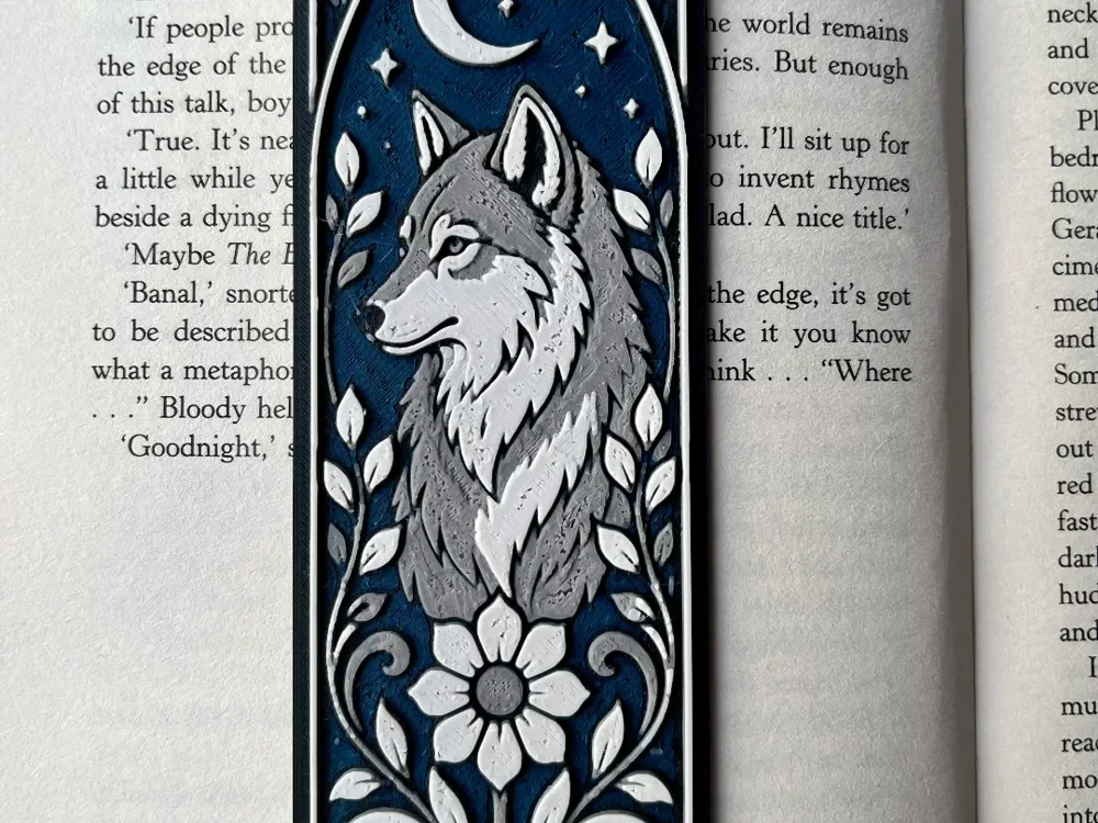 Wolf Bookmark by HexarHaus HueForge model: Wolf Bookmark by HexarHaus