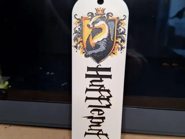 HueForge model: Harry Potter - Hufflepuff - Bookmark by 3dGlow