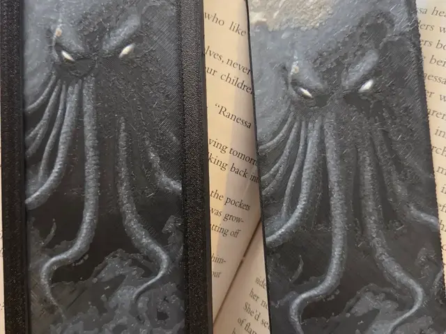 HueForge model: Cthulhu Bookmark by MythicHue's