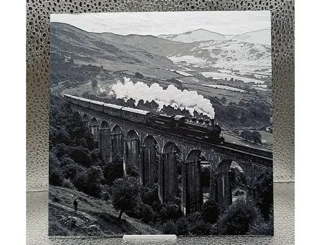 HueForge model: Steam Train over Viaduct Hueforge by Borishotch Industries