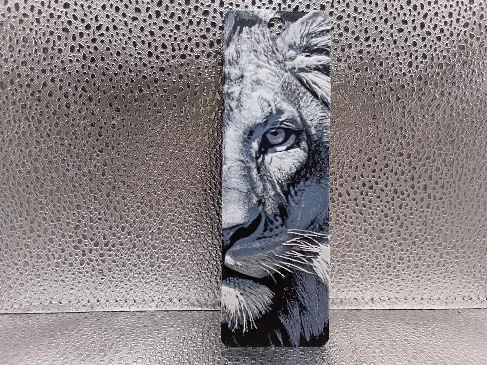 Lion Bookmark – Hueforge by Borishotch Industries HueForge model: Lion Bookmark – Hueforge by Borishotch Industries