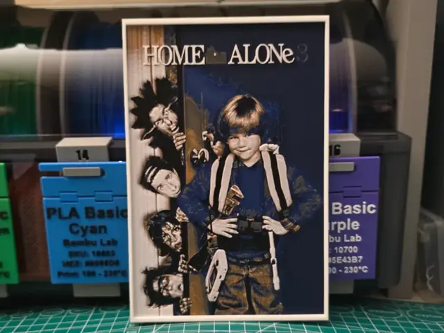 HueForge model: Home Alone 3 Movie Poster - Hueforge Art by Lumpy3D