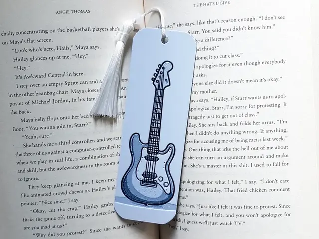 HueForge model: Bookmark, Electric Guitar by Dame Jo