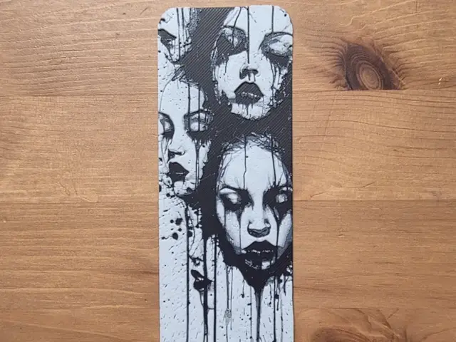 HueForge model: 3 creepy Girls Bookmark by Morganja