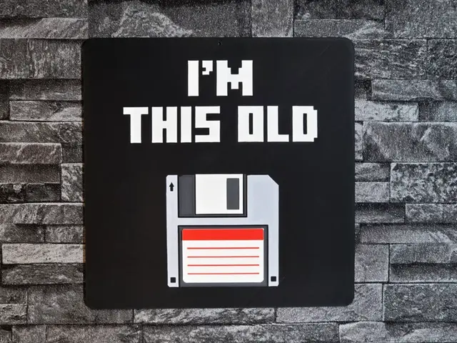 Hueforge Vintage I'am this old