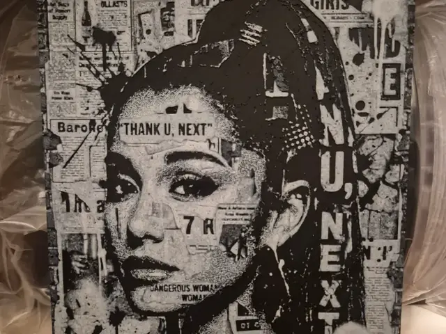 HueForge model: Ariana Grande newspaper hueforge by Buntsta